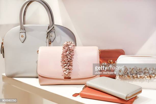 Best lady Handbags in 2022: According to Experts